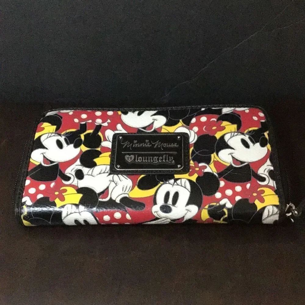 Wallet, Minnie mouse, Disney, loungeflywallet, minor dings, shown